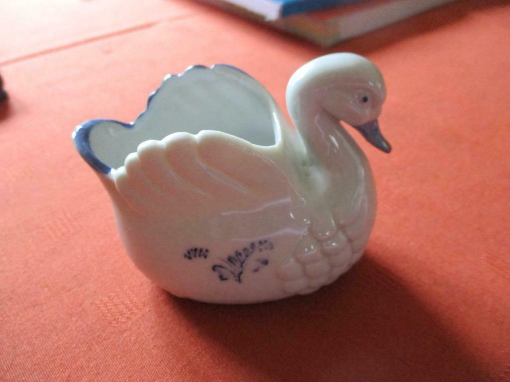 PORCELAINE DE DELFT.  CYGNE., Enlèvement ou Envoi