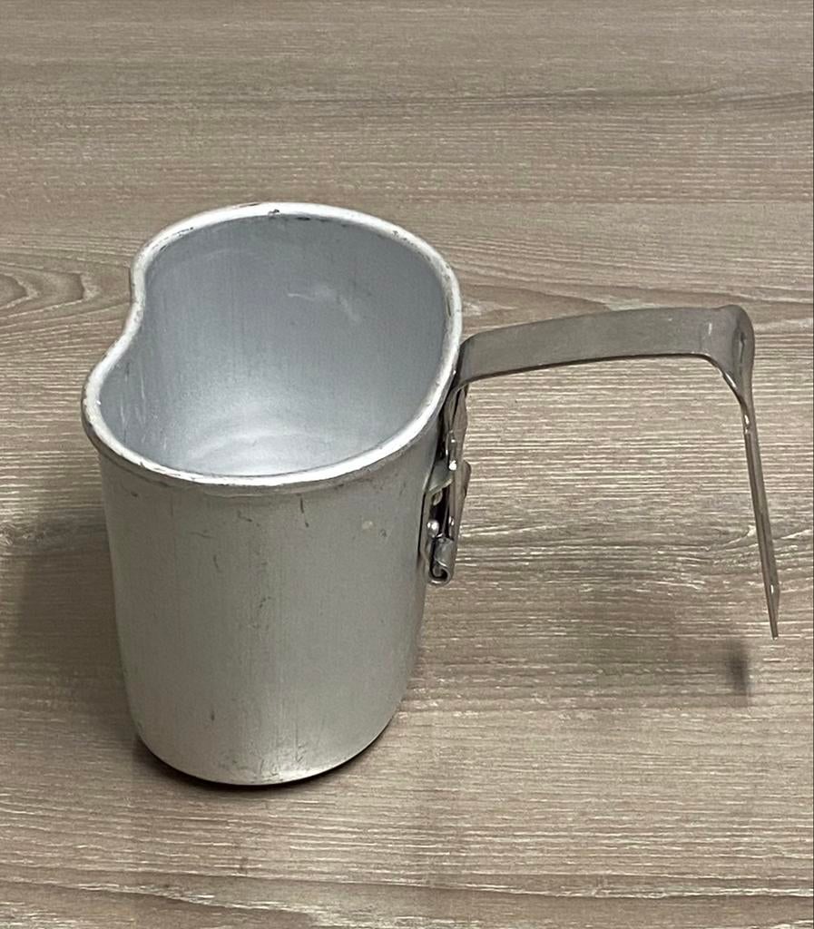 Tasse de cantine de armée Belge, 1969, prix : 10€, Enlèvement ou Envoi