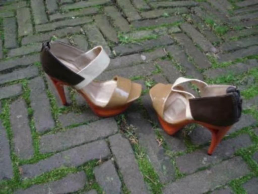 Nouvelles pompes vintage de luxe colorées, taille 38, livrai, Neuf, Autres couleurs, Escarpins, Envoi