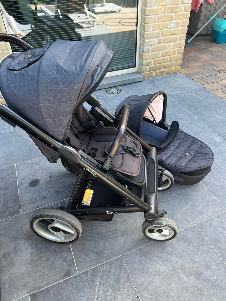 Kinderwagen Mutsy, Kinderen en Baby's, Tweelingen en Meerlingen, Ophalen, Zo goed als nieuw