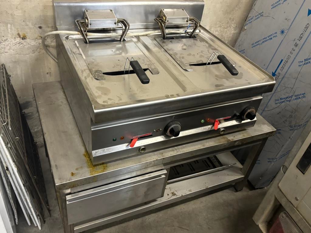 Friteuse pro, Electroménager, 4 litres ou plus, Enlèvement, Comme neuf, Friteuse duo