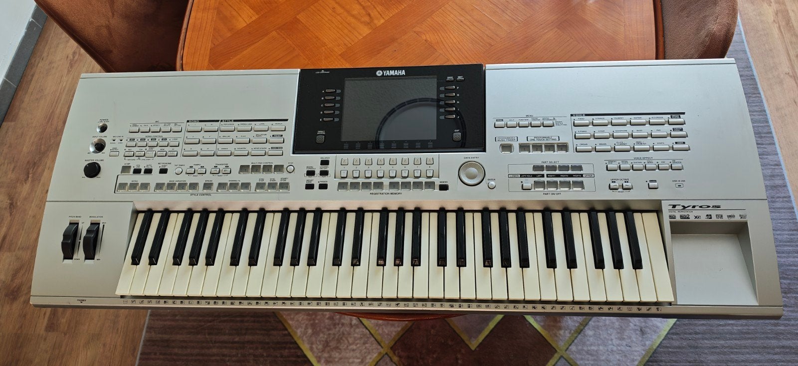 Tyros 1 zonder speakers, Muziek en Instrumenten, Keyboards, Ophalen
