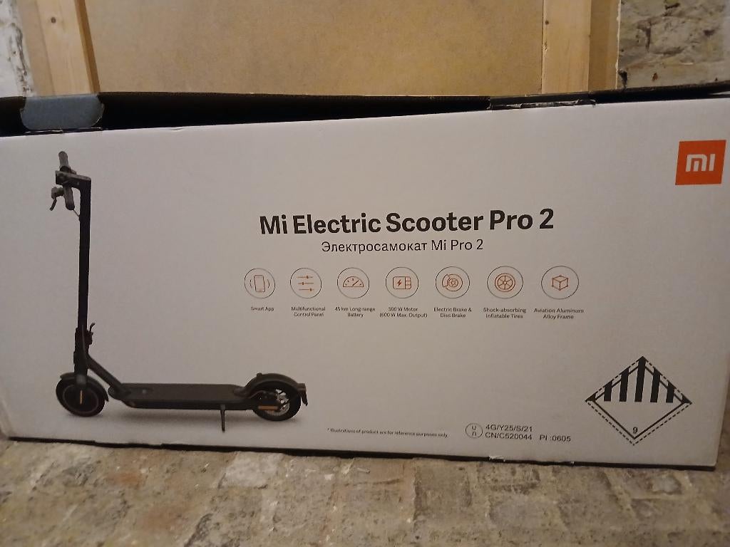Trottinette Mi Electric Scooter Pro 2 - NEUVE, Vélos & Vélomoteurs, Trottinettes, Neuf, Autres types, Enlèvement