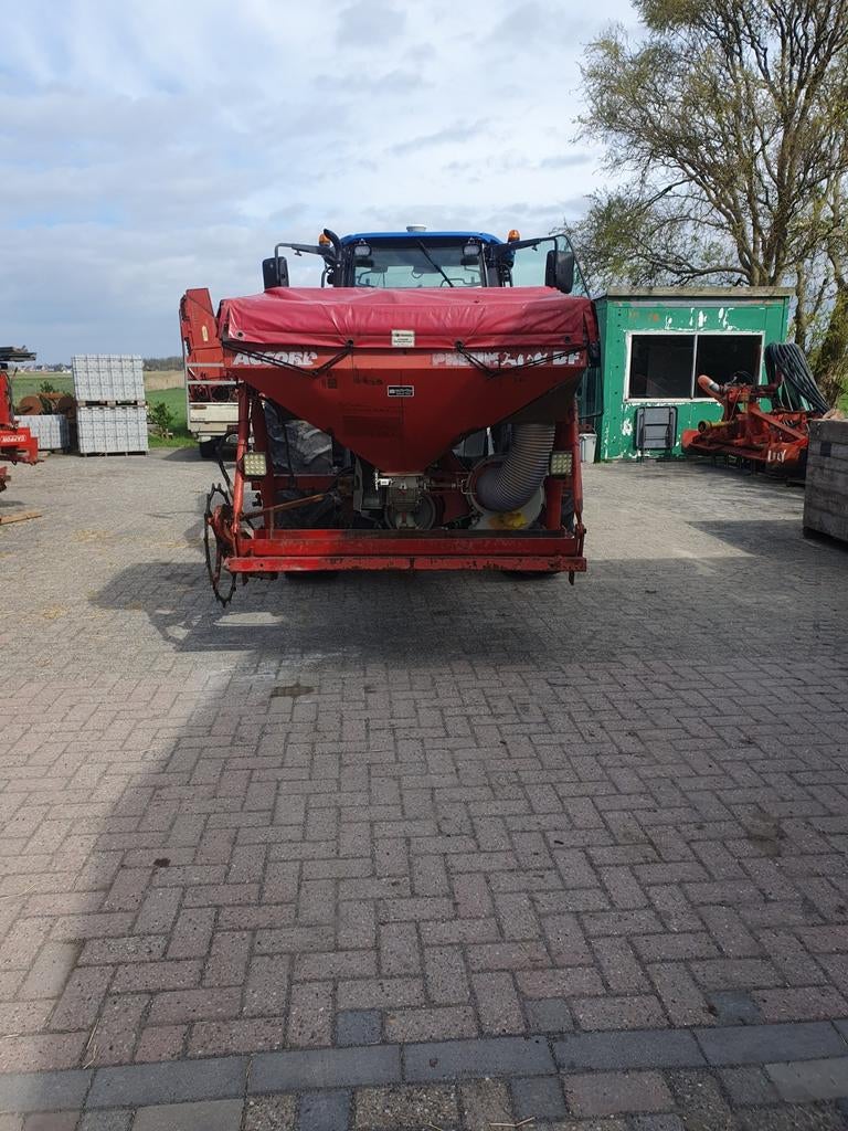 Accord DF fronttank zaaimachine, Zakelijke goederen, Landbouw | Werktuigen, Ophalen, Graan