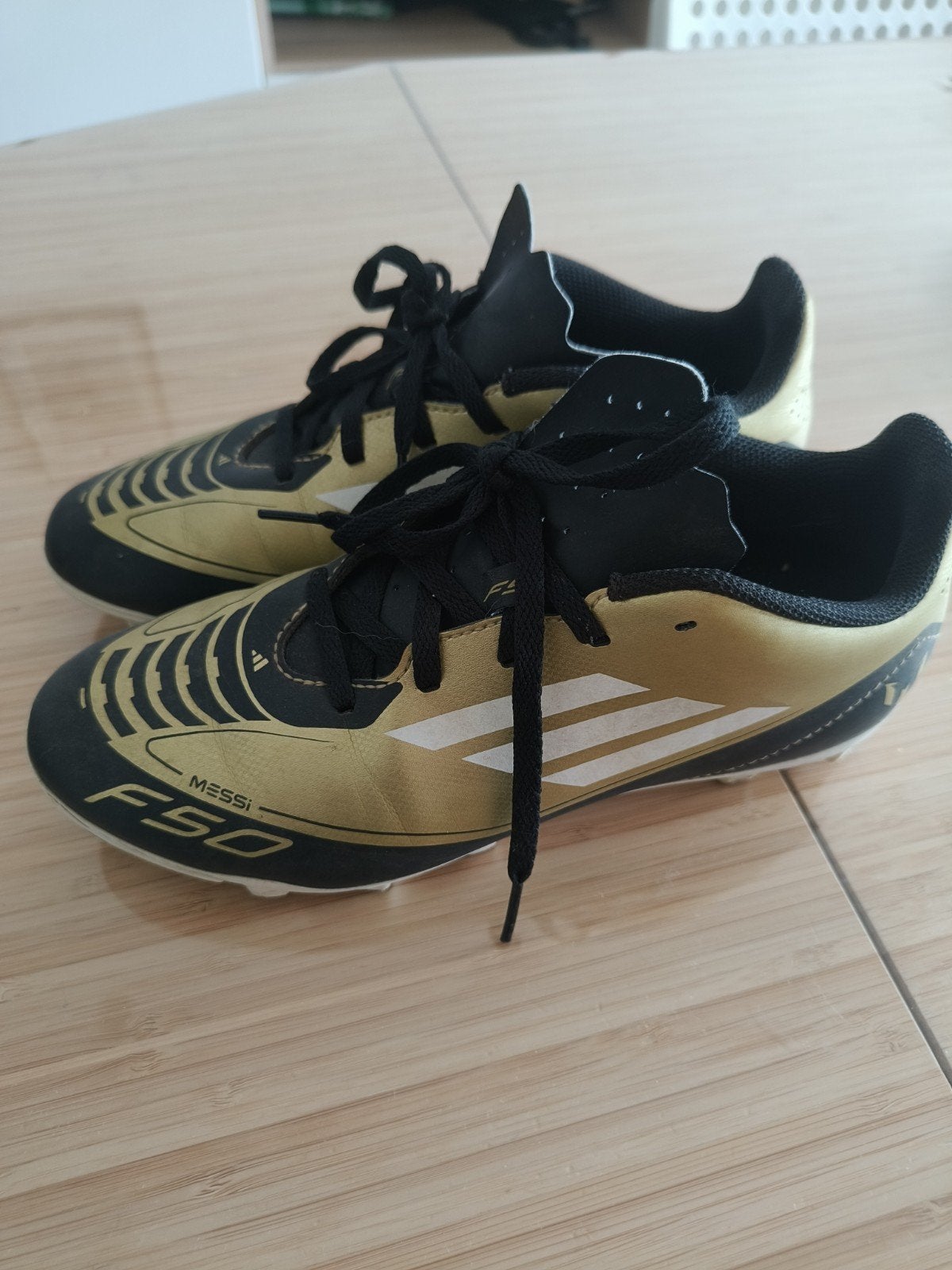 Chaussures football adidas taille 38, Enlèvement, Chaussures