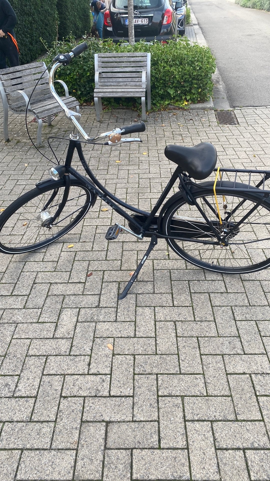 Dames fiets werk heel goed alleen de band moet opgepompt, Fietsen en Brommers, Ophalen, Gebruikt, Terugtraprem