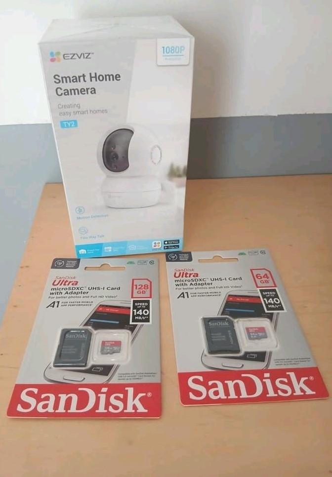 Nieuwe blisterverpakking met 1 camera + 2 SanDisk kaarten va, Ophalen, SD, Nieuw, SanDisk