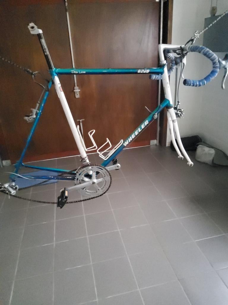Fietskaders, Fietsen en Brommers, Ophalen