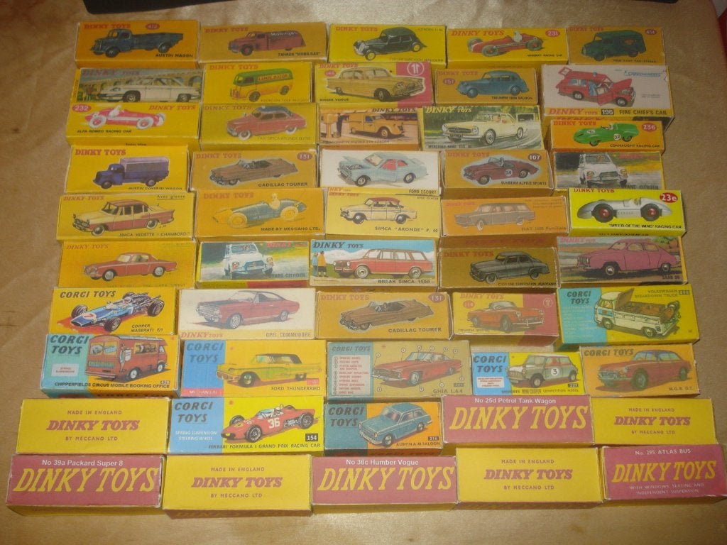 DINKY TOYS - CORGI TOYS Lot de 50 Boîtes Reproductions, Enlèvement ou Envoi, Neuf, Voiture, Dinky Toys