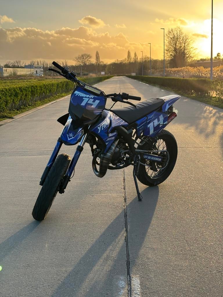 Yamaha DT 50, Fietsen en Brommers, Ophalen, Zo goed als nieuw