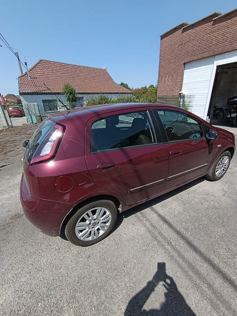 voiture Fiat Punto 1.2, Rouge, Euro 5, Achat, Airbags