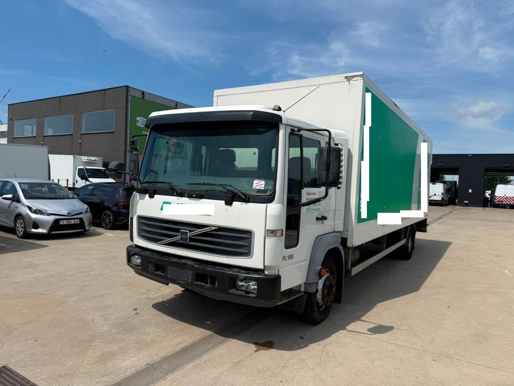 Volvo Fl 180 (Stock ID 98059), Auto's, Vrachtwagens, Wit, Bedrijf, Volvo, Elektrische buitenspiegels