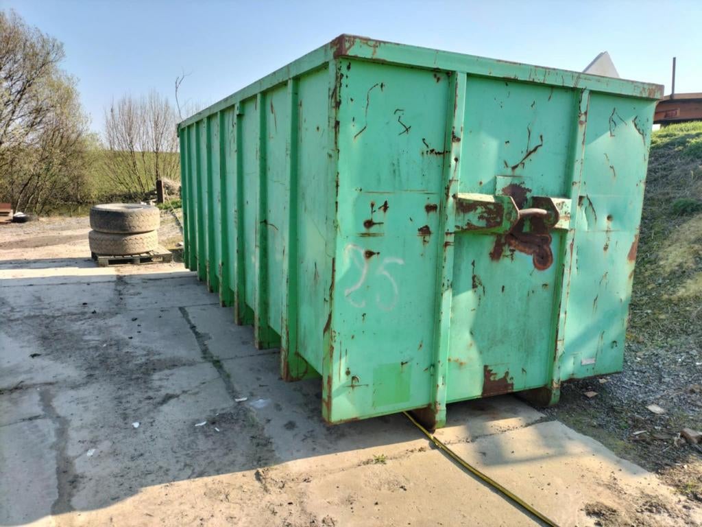 Container