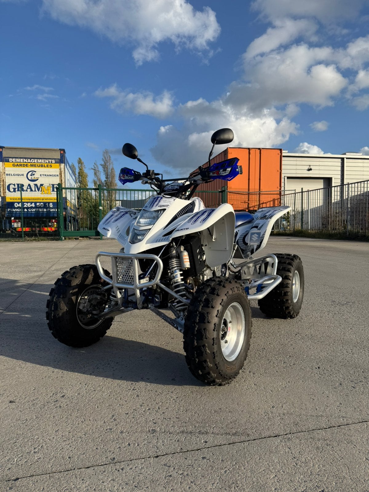 Ltz 400, Motos