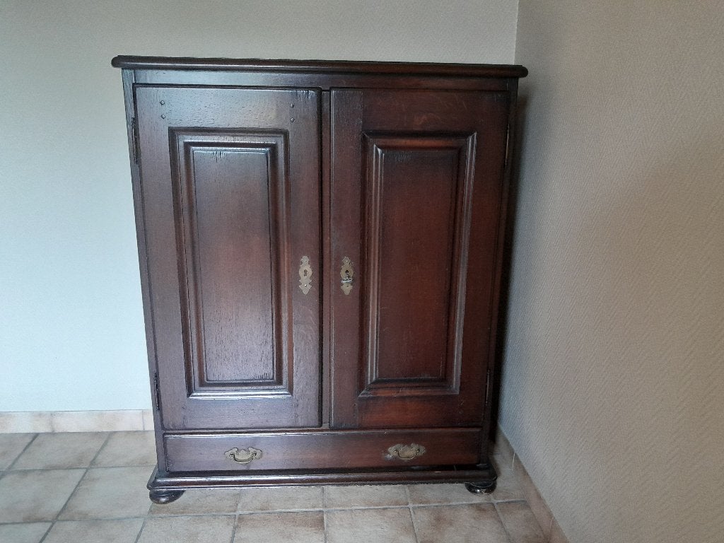 eiken kast, Ophalen, Gebruikt