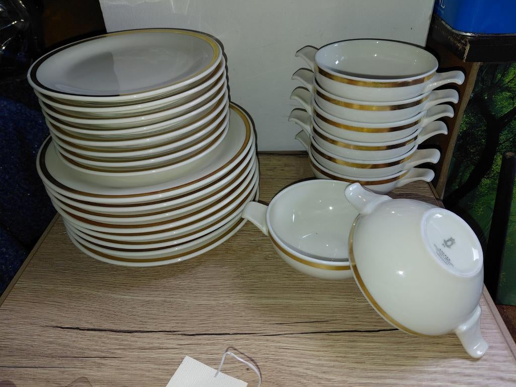 Service de petit-déjeuner Anceta 3 x 8 pièces, Enlèvement