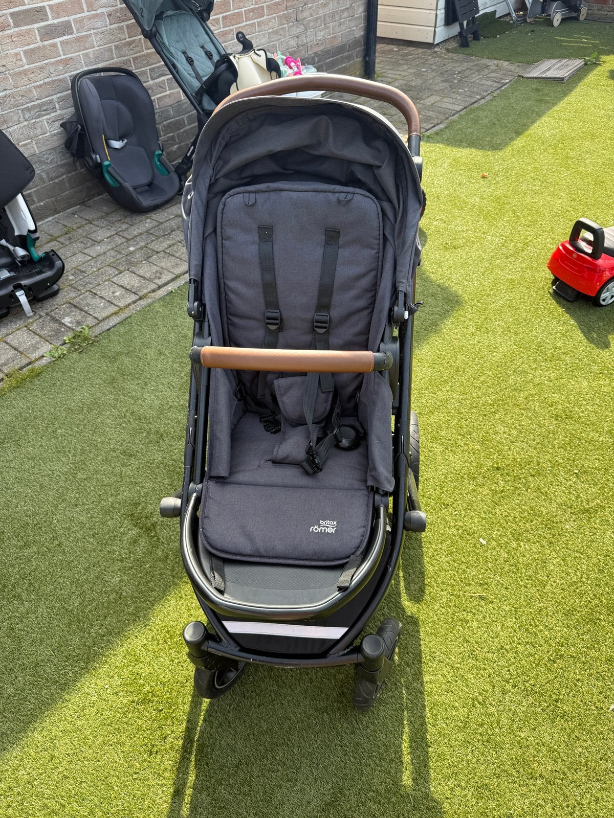 Britax Römer Smile III 3-in-1Kinderwagen+Autostoel +Isofix, Kinderen en Baby's, Buggy's, Ophalen, Zo goed als nieuw