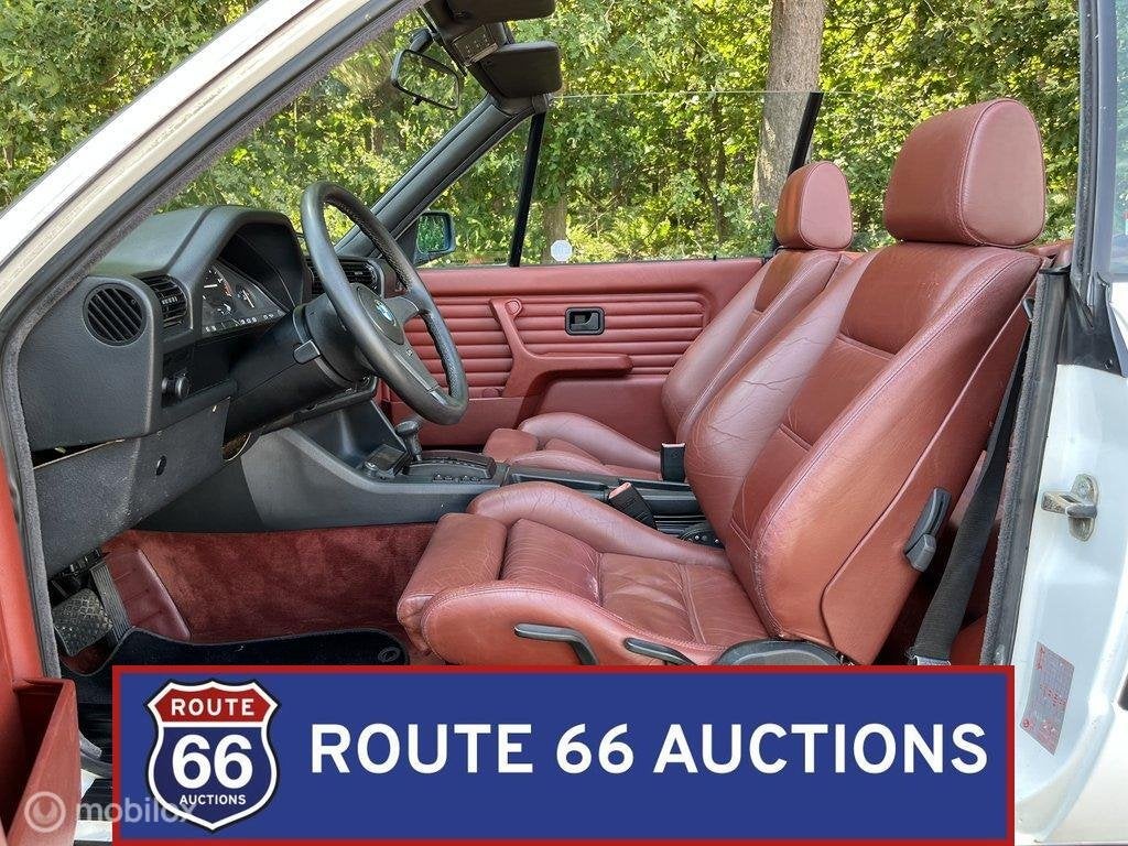 BMW 320i Cabriolet | 1989 | Route 66 Auctions, Zwart, Bedrijf, Handgeschakeld, Overige carrosserie