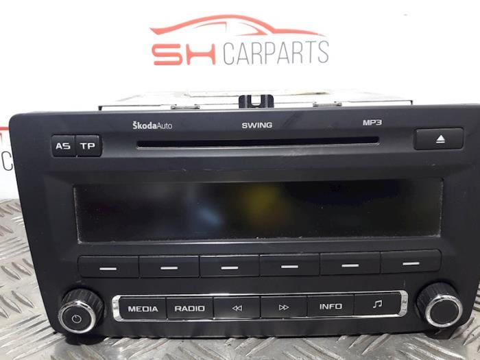 Radio CD Speler van een Skoda Octavia, Gebruikt, -, -, Ophalen of Verzenden