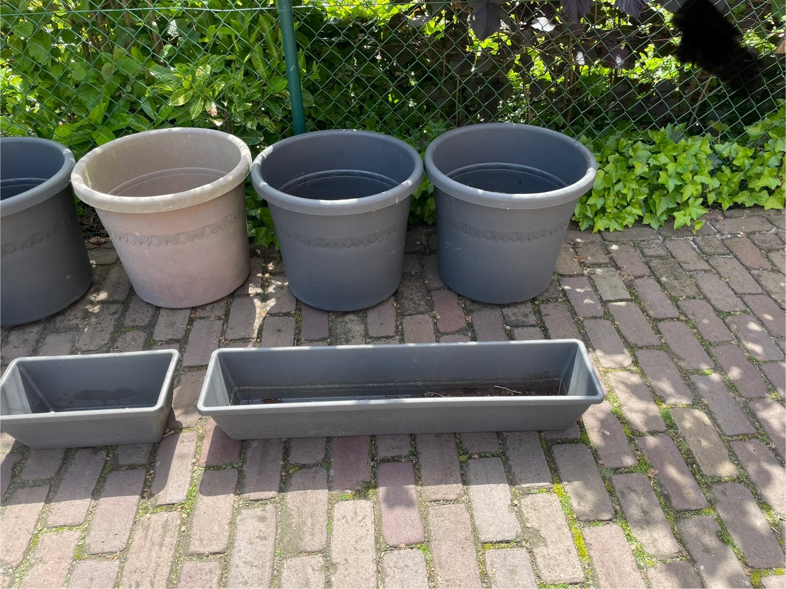 9 grote ronde bloempotten 48 cm rechthoekige plantenbakken, Ophalen, Zo goed als nieuw, Kunststof, Balkon