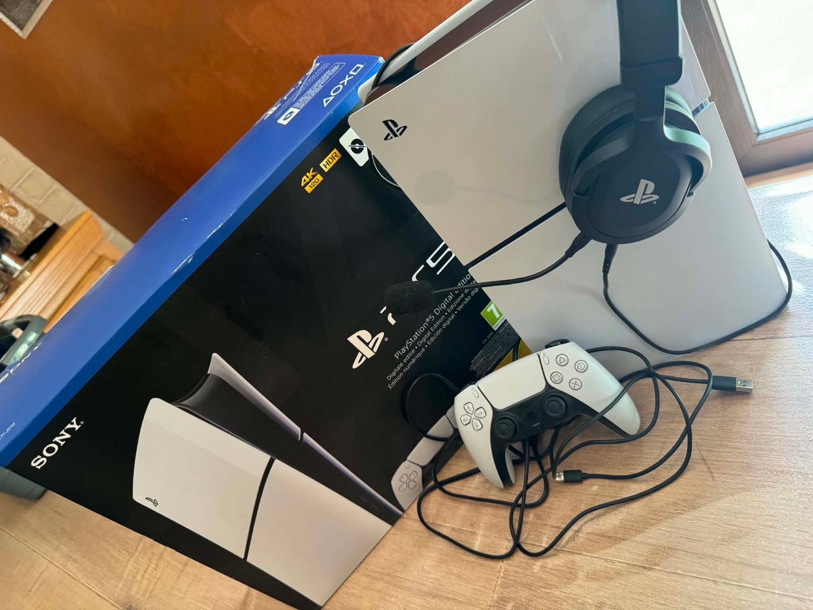 Ps5 slim digital edition 1To, Enlèvement, Comme neuf, Playstation 5