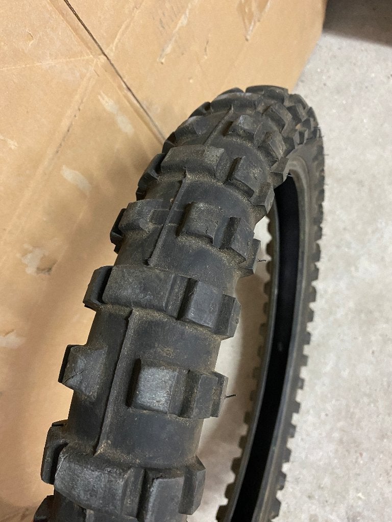 Pneu 2.50 - 16 pour mobylette cyclomoteur mobcross <<, Vélos & Vélomoteurs, Enlèvement