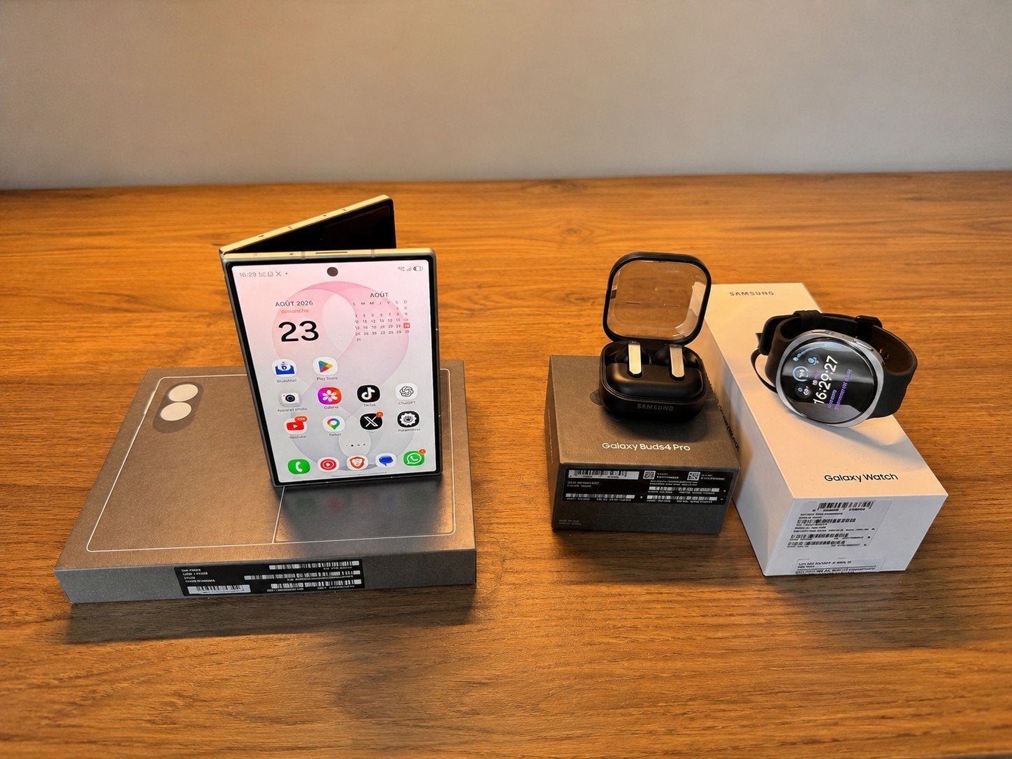 Samsung Galaxy Z Fold8 512 Go + Galaxy Watch + Galaxy Buds4, Télécoms, Enlèvement, Galaxy Z Fold, Blanc, Android OS