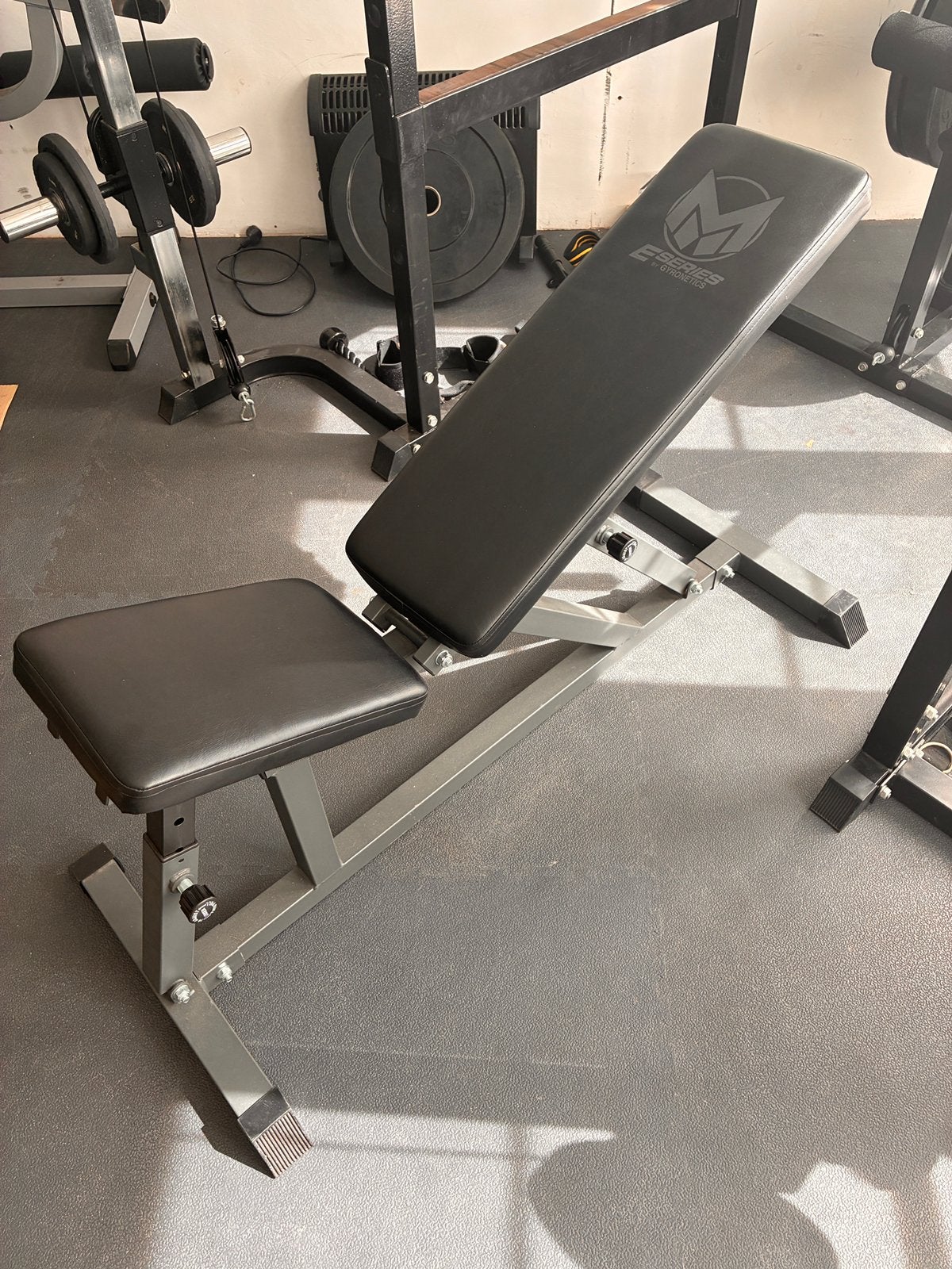 verstelbare halterbank van E-Series by Gyronetics, Sport en Fitness, Fitnessmaterialen, Ophalen, Gebruikt, Fitnessbank