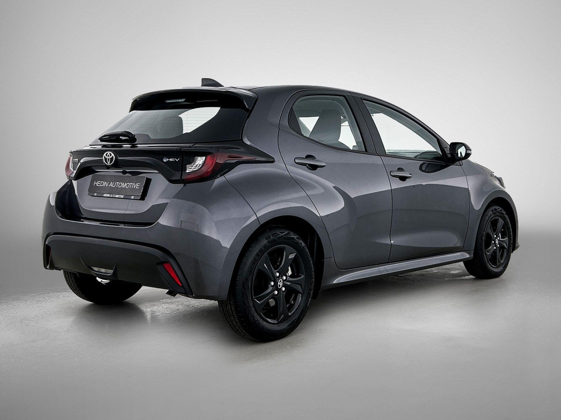 Toyota Yaris 1.5 Dual VVT-ie Dynamic CVT, Auto's, https://public.car-pass.be/vhr/46f1e8e0-3a4f-47a1-adb0-4151d9ca4319, Stof, Gebruikt