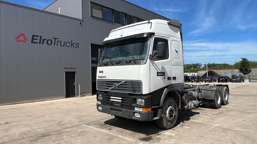 Volvo FH 16 - 500 (POMPE MANUELLE / MANUAL PUMP / 6X4 / 2 PO, Euro 2, Achterwielaandrijving, Elektrische ramen, Overige kleuren