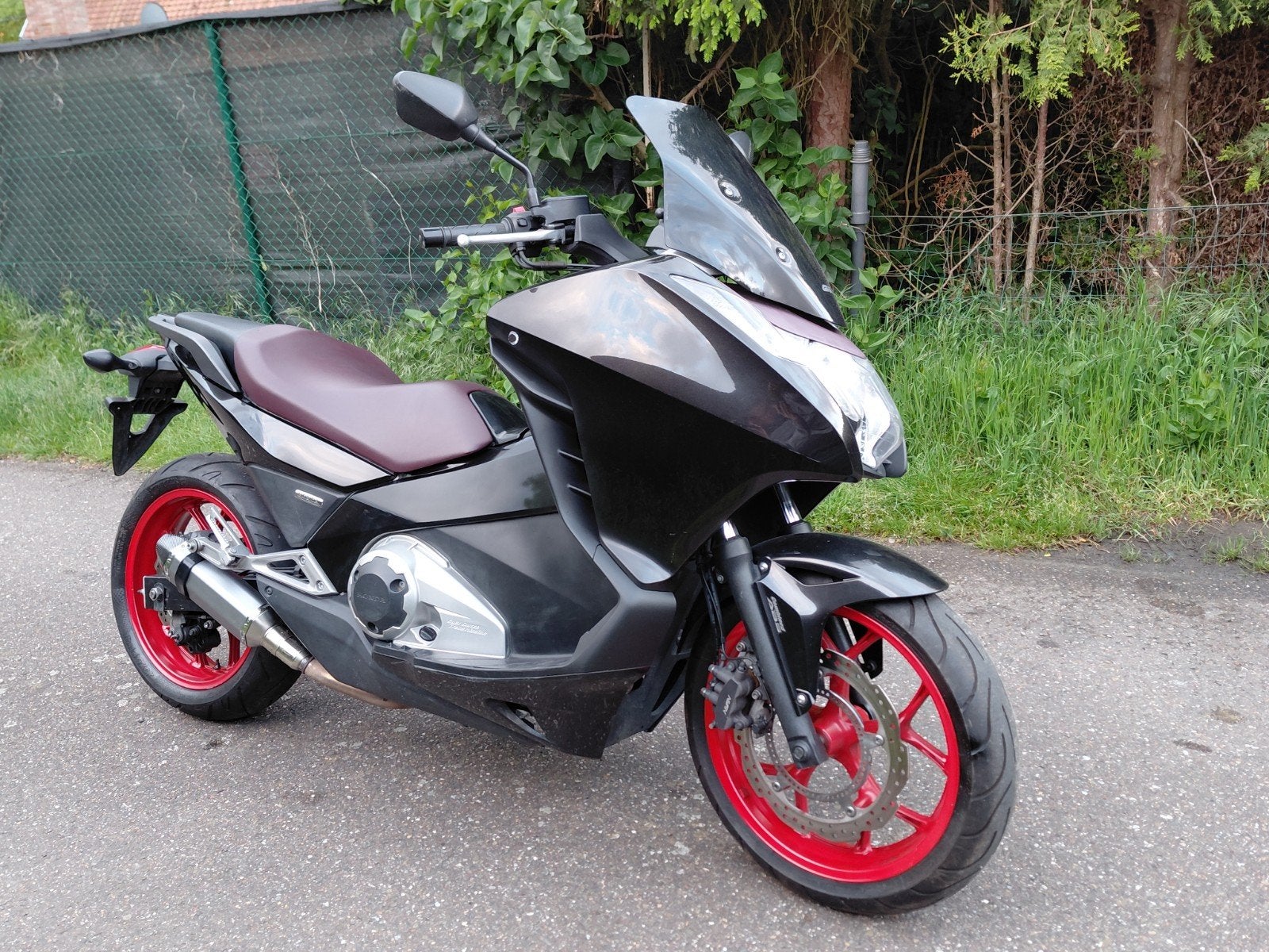 Honda Integra 700/2011 en parfait état avec seulement 50 dkm, Motos, ABS, Scooter, Plus de 35 kW, 2 cylindres