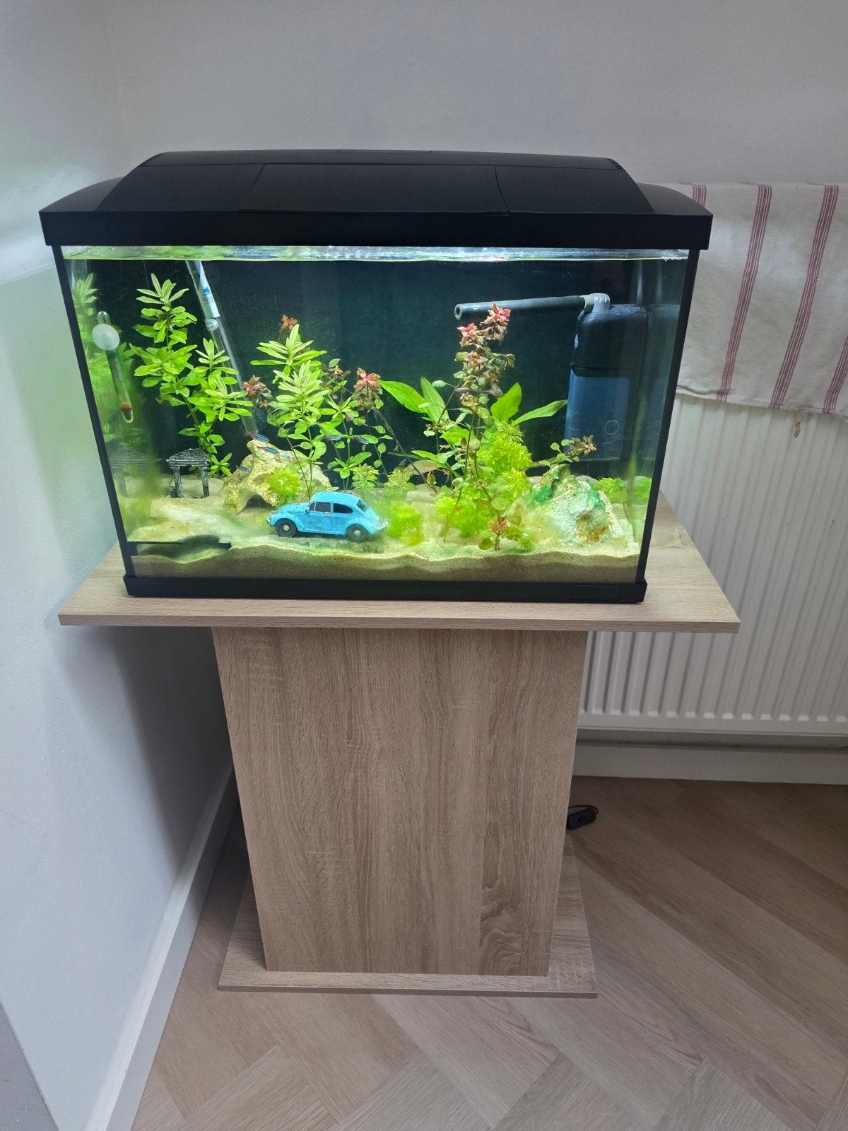 Compleet Aquarium 70L met modern meubel, pomp & verwarming, Dieren en Toebehoren, Vissen | Aquaria en Toebehoren, Zo goed als nieuw