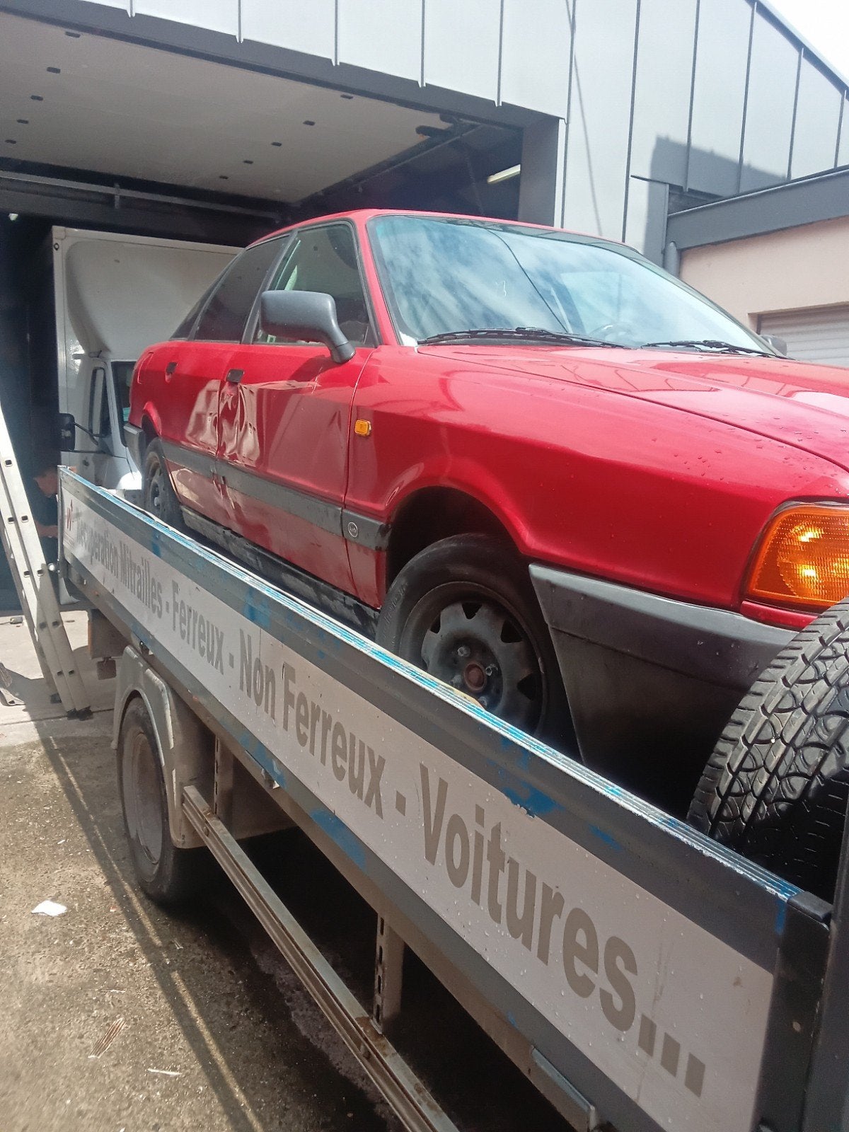 Je recherche deux porte rouge de mème couleur que les photos, Autos : Pièces & Accessoires, Enlèvement ou Envoi, Audi