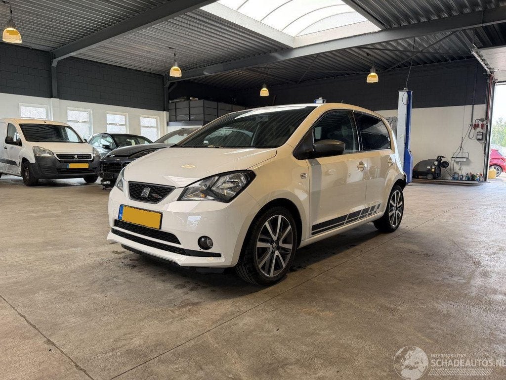 SEAT Mii 1.0 FR Line, Autos : Divers, Voitures accidentées, Seat, Boîte manuelle, Essence, Break, Blanc