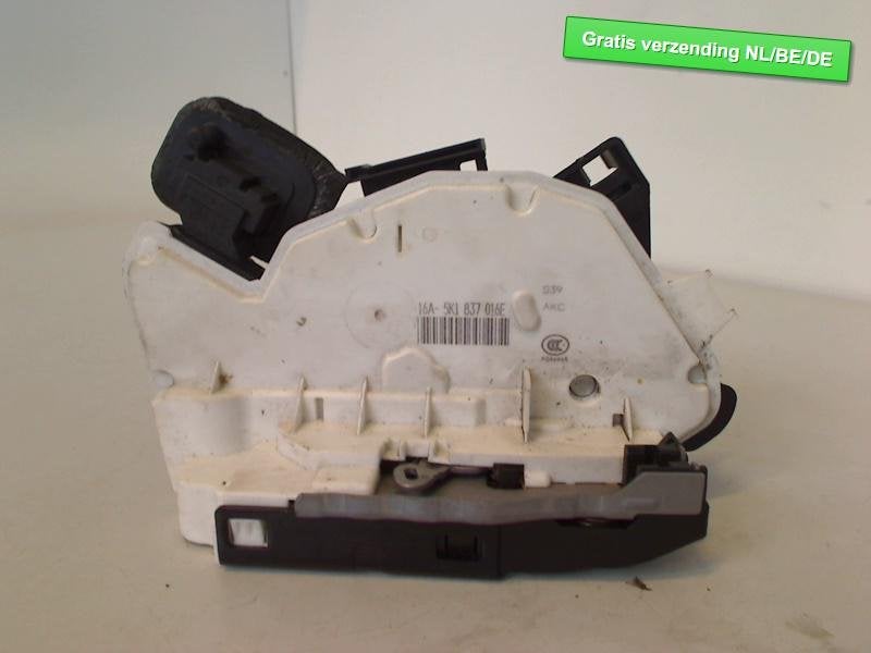 SERRURE DE PORTE LATERALE Polo V (6R) (5K1837016E), Autos : Pièces & Accessoires, Volkswagen, Volkswagen AG, Droite, Utilisé
