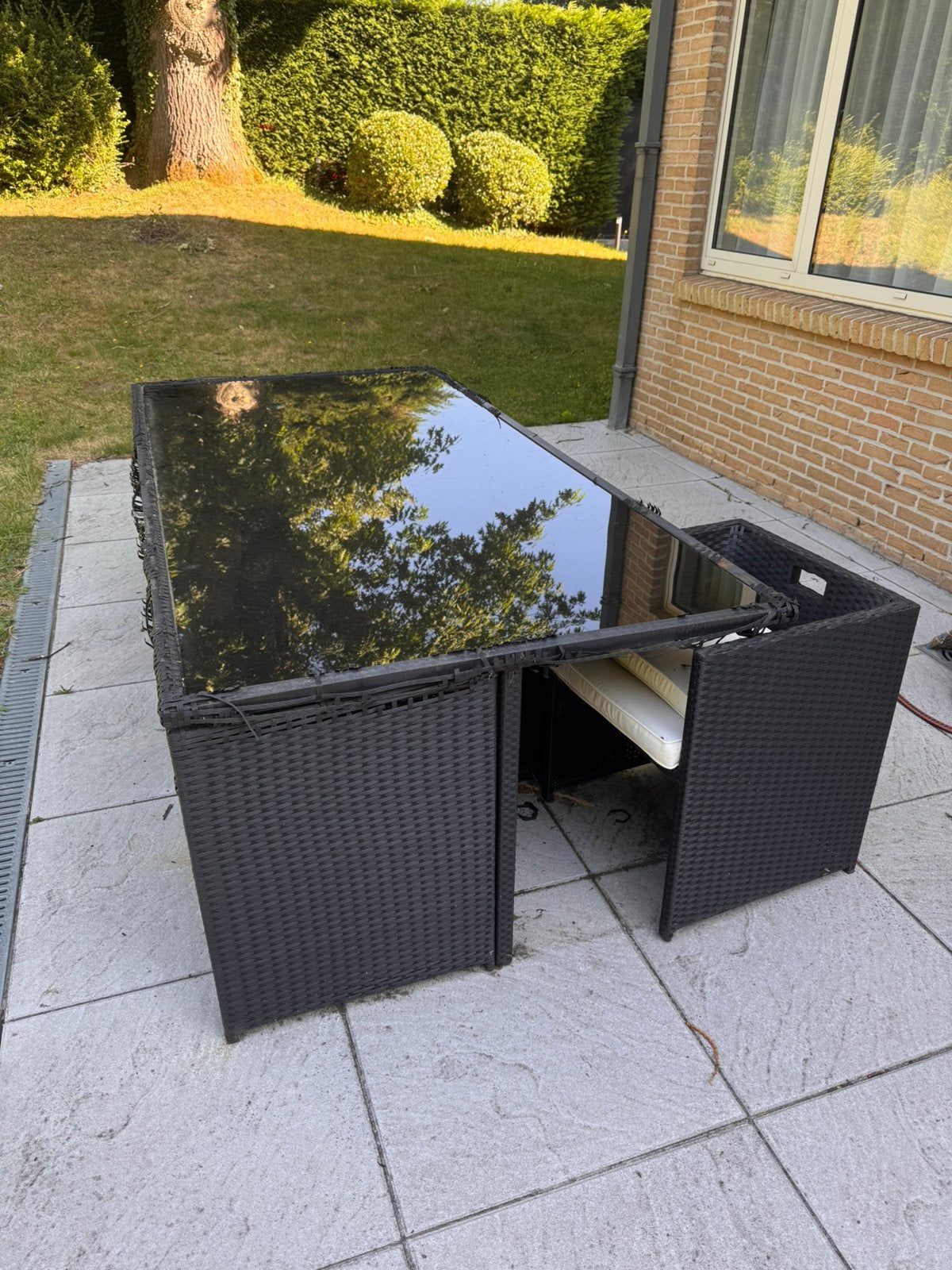 Table de jardin + 6 chaises a donner, Enlèvement