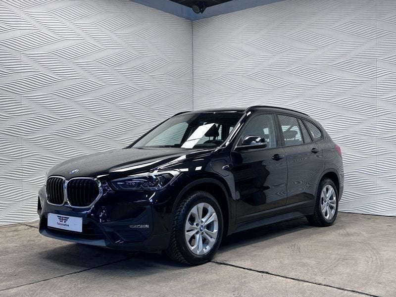 BMW X1 xDrive25e*PHEV*HUD*CAMERA*HUD*LAGE BIV!*LED*, Gebruikt, https://public.car-pass.be/vhr/ec000e2f-c50e-4f2f-87d1-eeefeca6a9b1