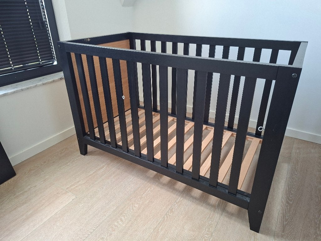 stevig houten kinderbed, Ophalen, Gebruikt, Minder dan 140 cm, Minder dan 70 cm