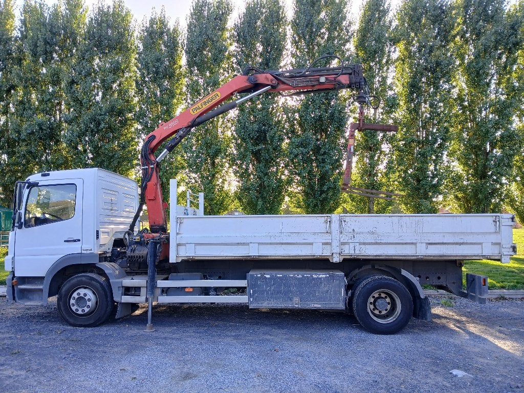 Mercedes-Benz Atego kipper met kraan, Overige modellen, Diesel, Particulier, 2 zetels
