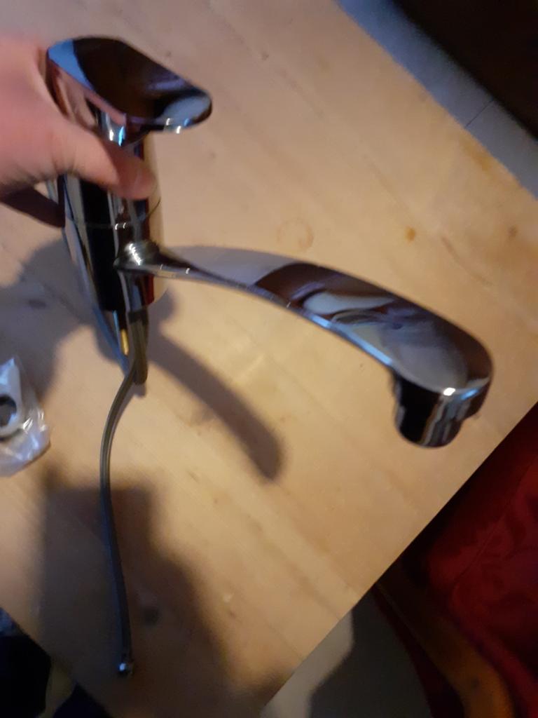 Robinet de cuisine Grohe, Enlèvement