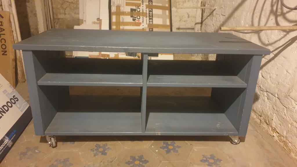 Televisiekast op wieltjes, blauwgrijs, Huis en Inrichting, Ophalen, Gebruikt, 100 tot 150 cm, Minder dan 100 cm