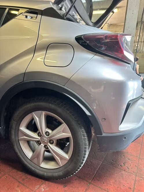 Toyota CHR (Bouwjaar 2018), Auto's, Toyota, Automaat, Zwart, Leder en Stof, Bedrijf