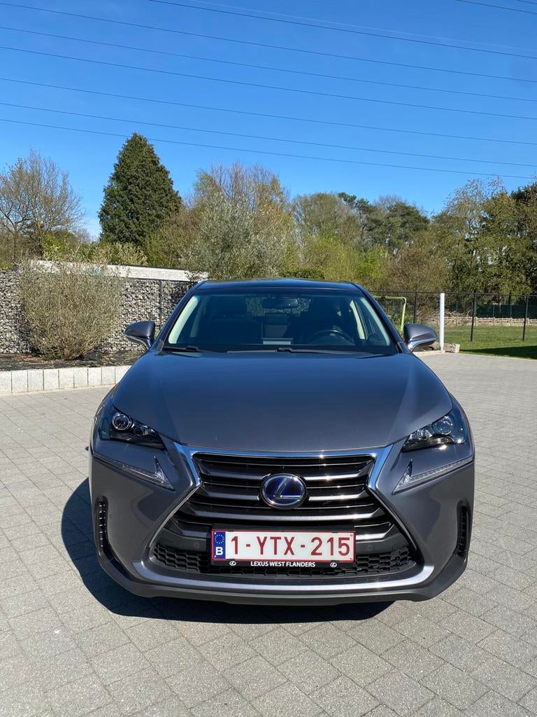 Lexus NX 300h 2017, Auto's, Automaat, Achteruitrijcamera, NX, Hybride Elektrisch/Benzine
