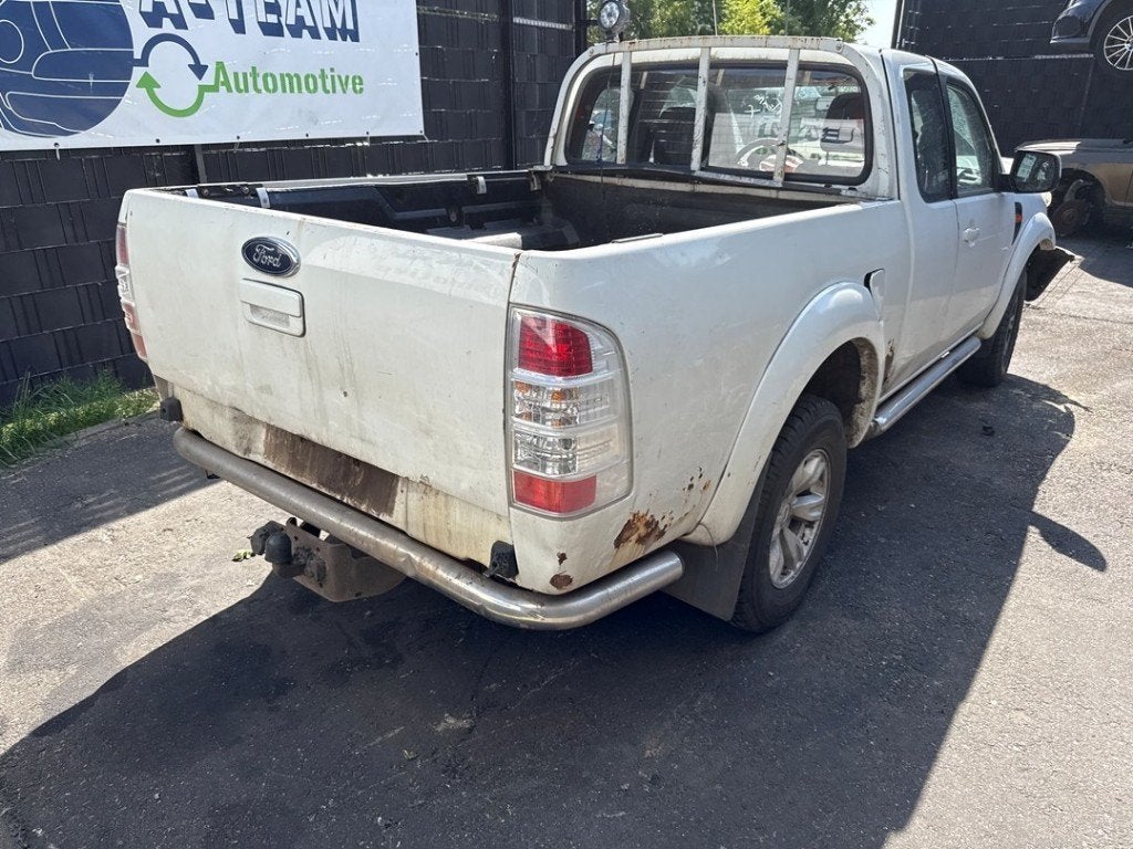 FEU ARRIÈRE DROIT Ranger (TU) (|8M3413B504BE|082311955R|), Henry-Ford-Straße  1
50735  Köln, DE, Ford-Werke GmbH, Kunden@ford.com