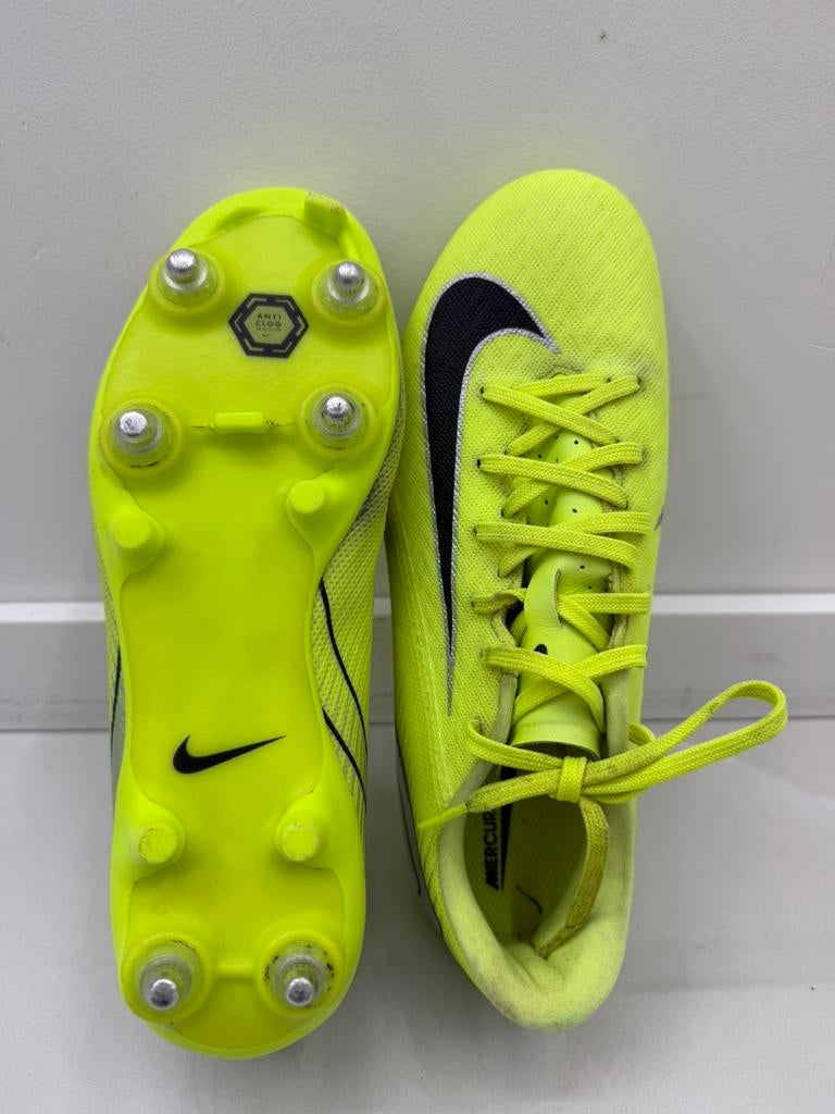 Crampons Nike Mercurial SG 37,5, Ophalen of Verzenden, Gebruikt, Schoenen