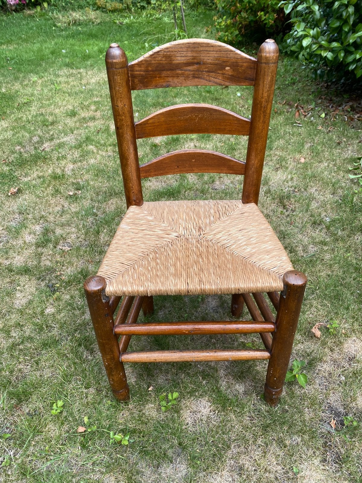 Chaise ancienne en chêne, Enlèvement