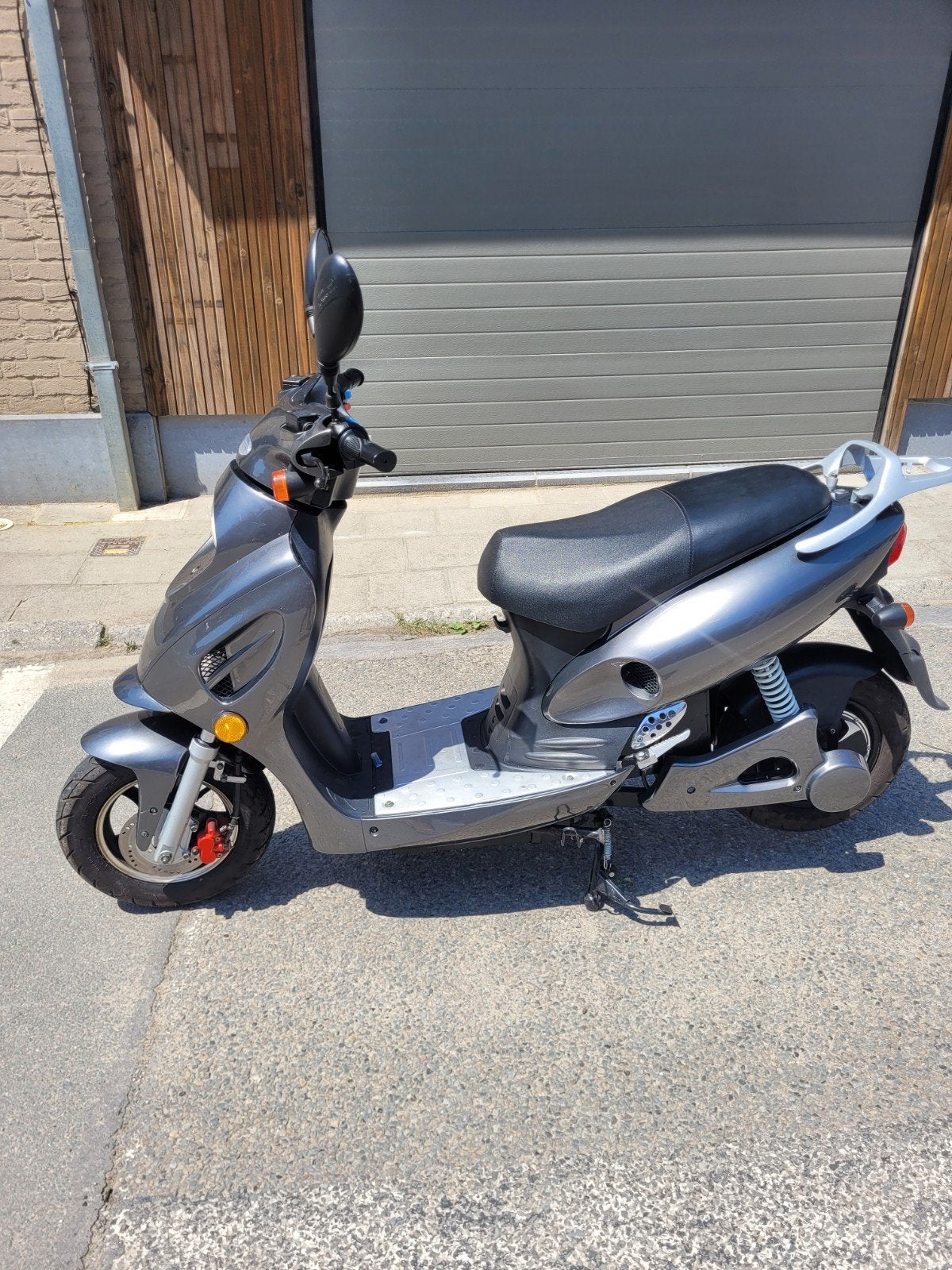 Scooter électrique 25 km/h  A batterie neuve!, Enlèvement ou Envoi