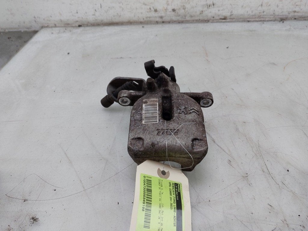 REMKLAUW LINKS ACHTER Opel Combo Cargo (01-2018/04-2021), Gebruikt, Postoffice@zf.com, Löwentaler Straße 20
88046  Friedrichshafen, DE