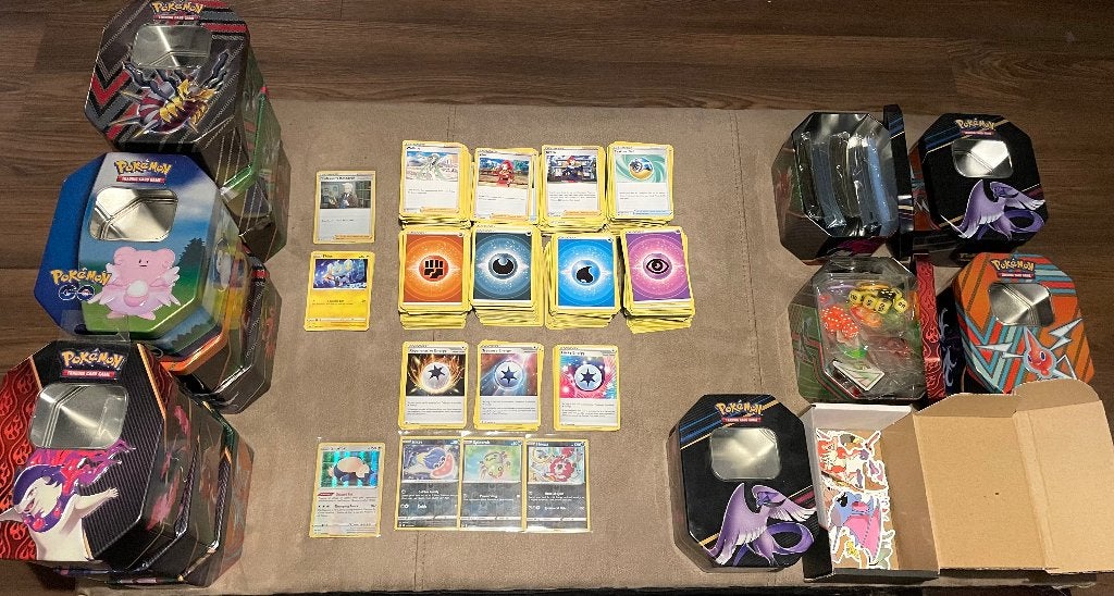 Pokemon Sword & Shield Bulk Trainer/Energy/Tins, Enlèvement, Comme neuf, Plusieurs cartes, Foil
