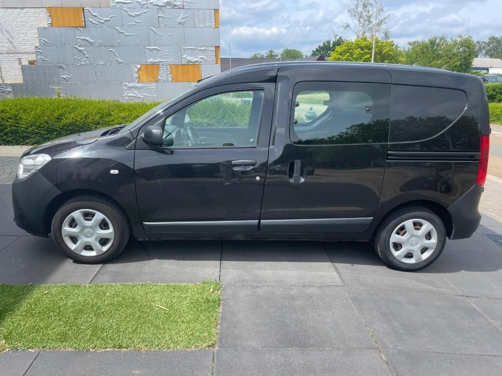 Dacia Dokker, 75 kW, Stof, Parkeersensor, Zwart